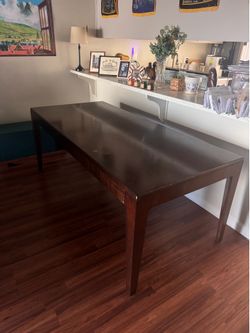 FREE TABLE