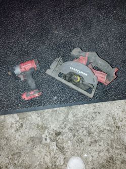 Craftsman skillsaw and drill