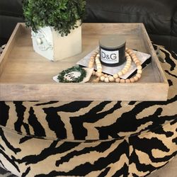 Very beautiful gorgeous ottoman round