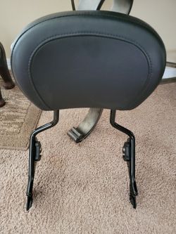 SISSY BAR
