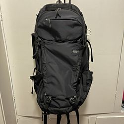 REI Women’s Travel Backpack 65L- Like New