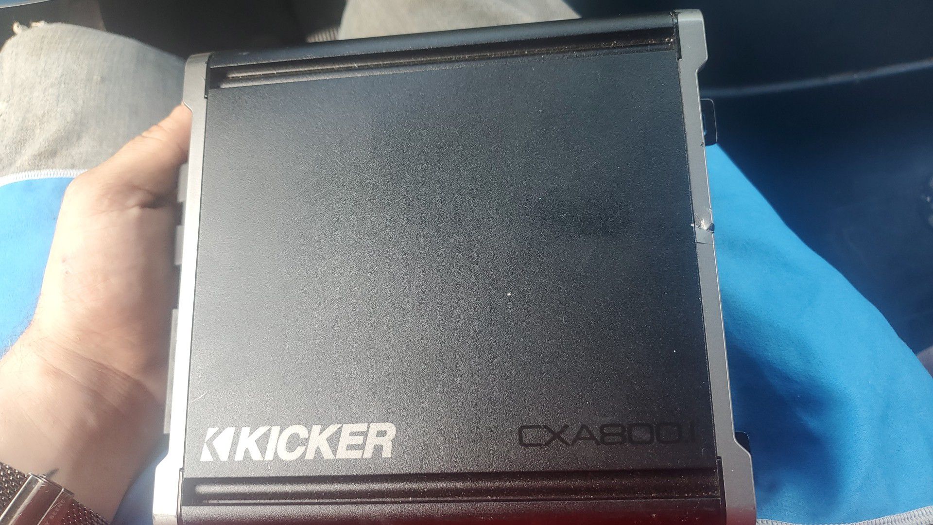 kicker cxa800.1 800 watt car stereo amplifier