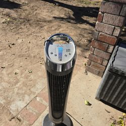 Honeywell Quiet Set Oscillating Fan. 