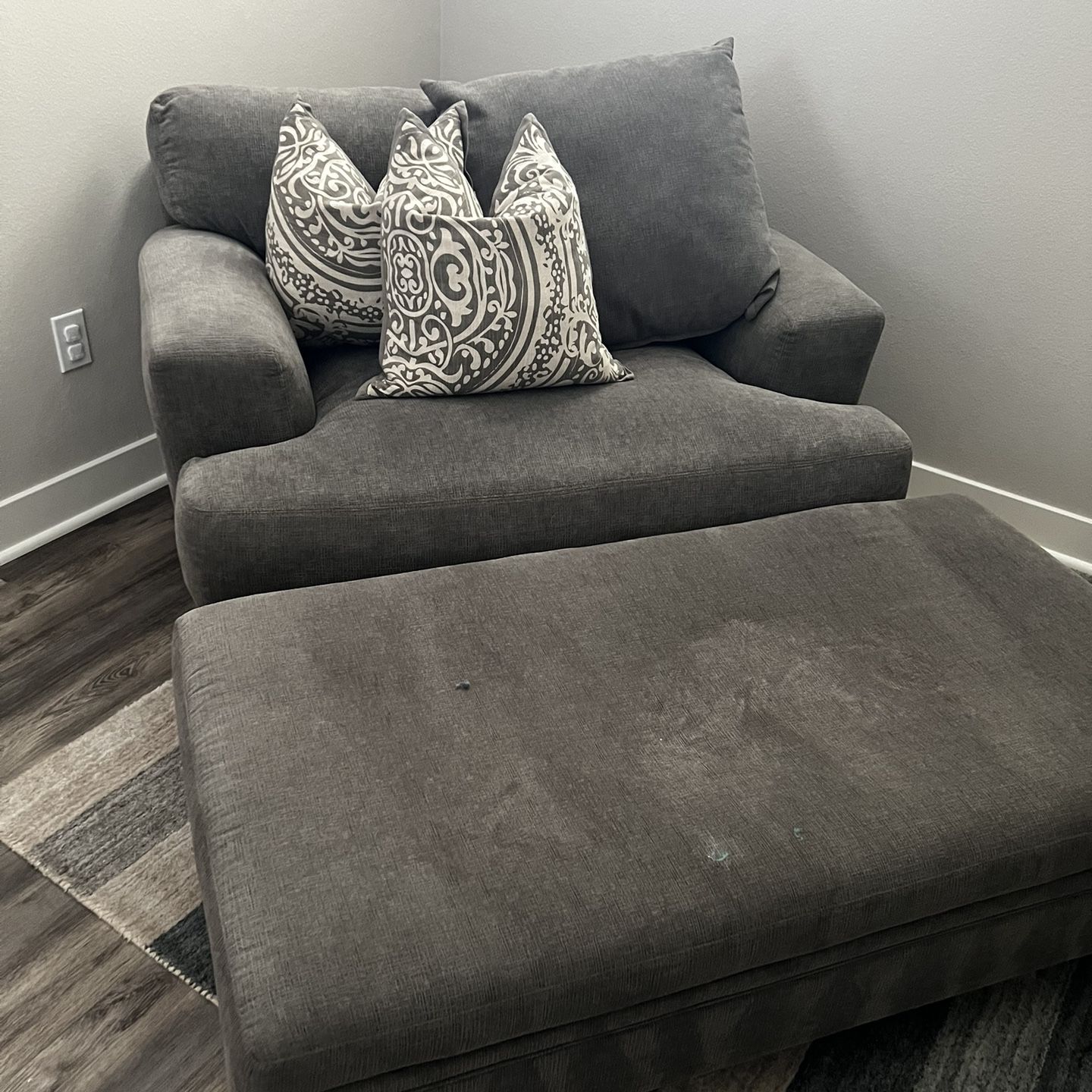 Oversized Chair And Ottoman- Grey