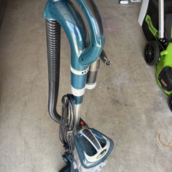  Shark Vacuum 
