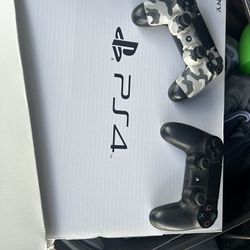 Ps4 With Games And Controllers 
