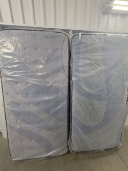 Sealy posturepedic plus Firm Twin Xl
