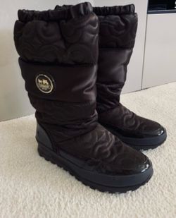 Coach boots