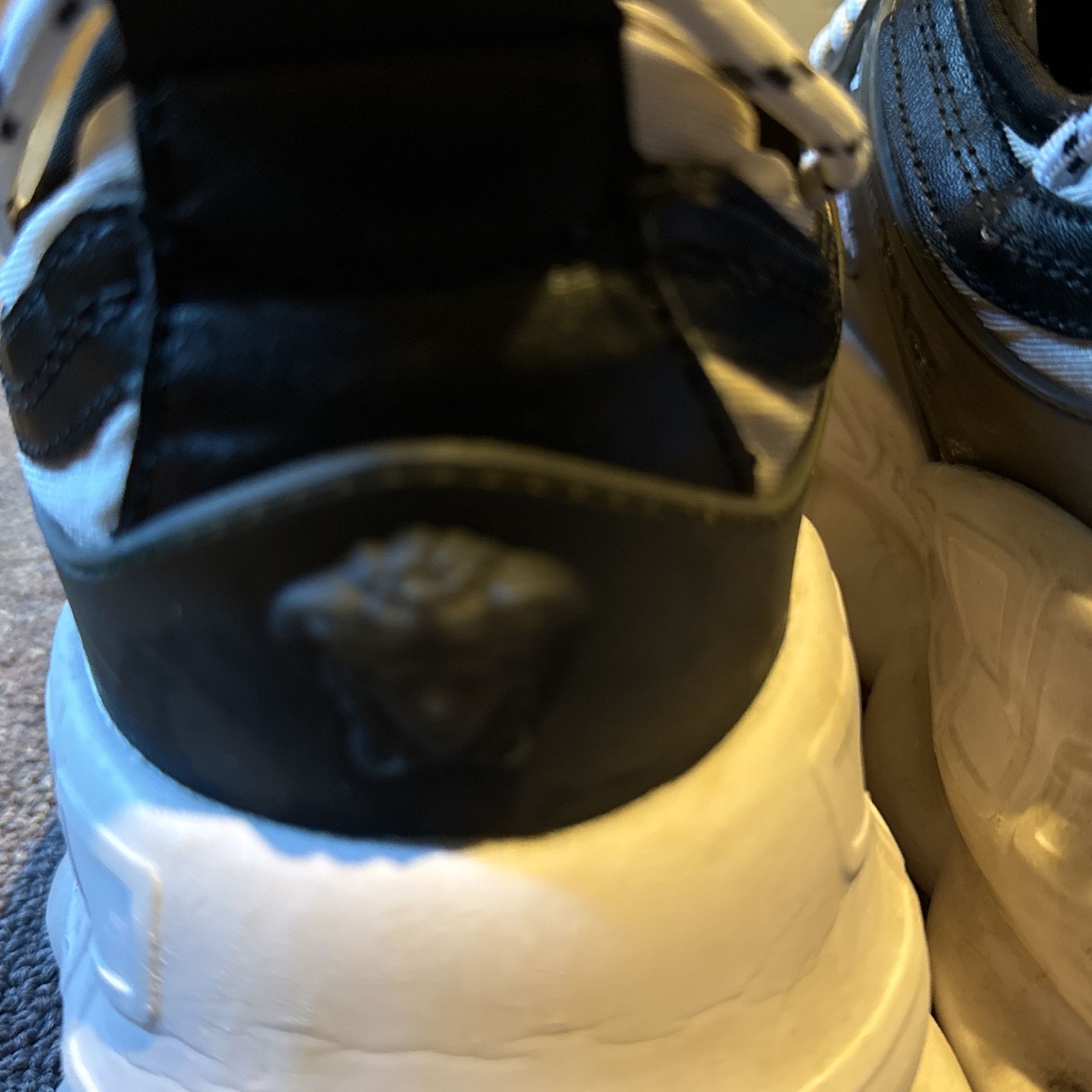 chain reaction Versace shoes size 9