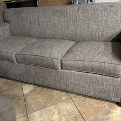 Beautiful Queen Size Sleeper Sofa