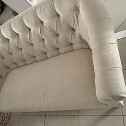 BEIGE UPHOLSTERY LOVE SEAT PICK UP TODAY 