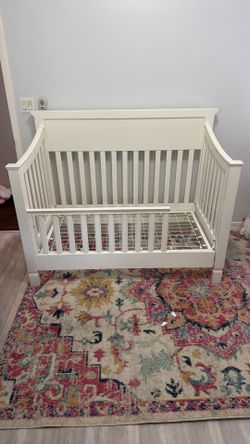 Pottery Barn Larkin Full Crib With Toddler Wall