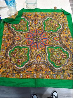 Vintage Traditional Ukrainian Babushka Paisley Green Square Wool Head Scarf