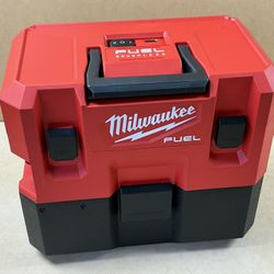 Milwaukee 0960-20 M12 FUEL 12-Volt Lithium-Ion Cordless 1.6 Gal. Wet/Dry Vacuum (Vacuum-Only)