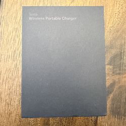 Tesla - Wireless Portable Charger