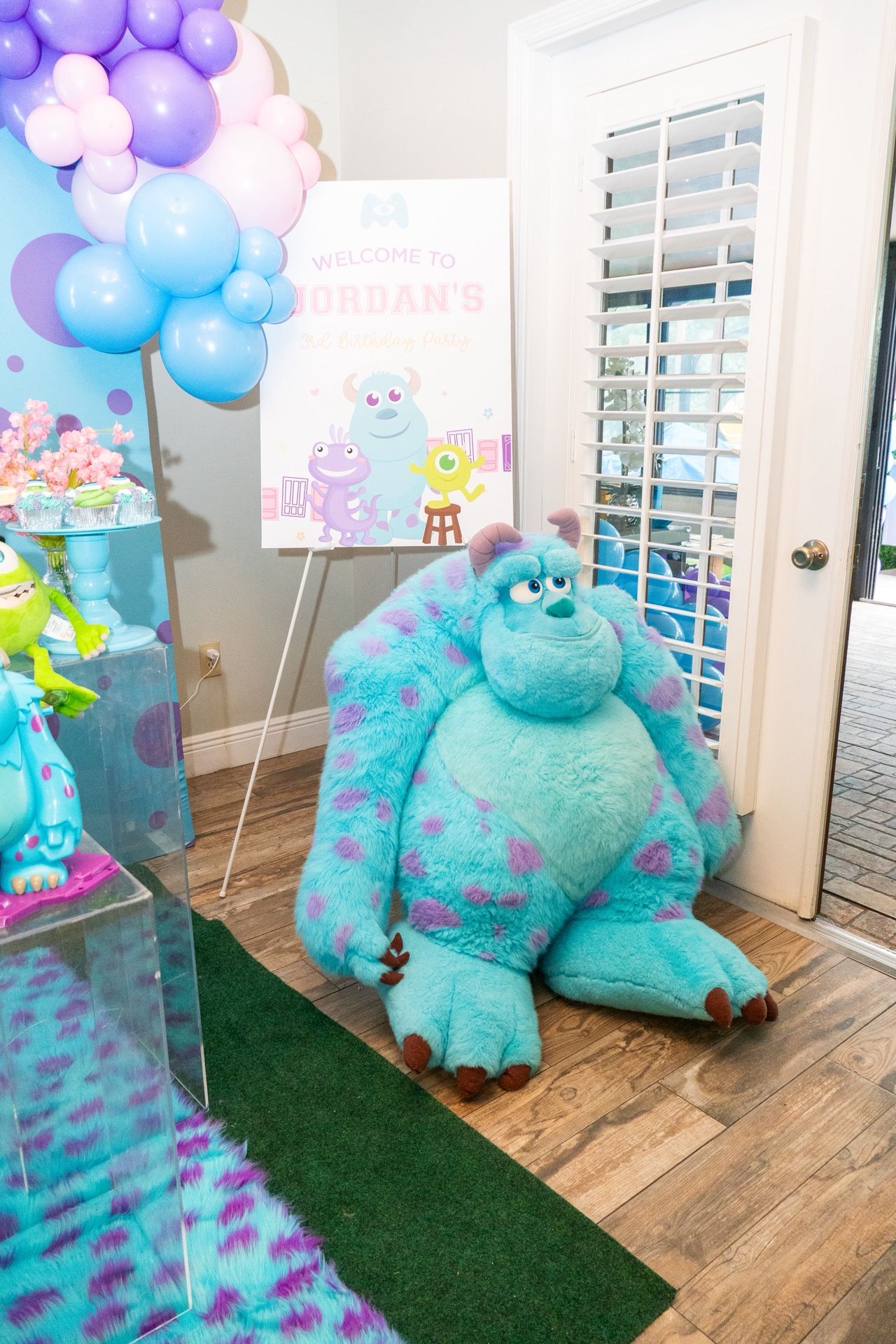 💙 HUGE 50” Disney Store Monsters Inc Sulley Plush – SUPER RARE LIMITED EDITION 💜
