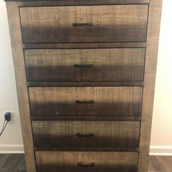 Rustic Chest / Bedroom Storage / Barn Style Furniture 