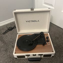 victrola vinyl portable suitcase