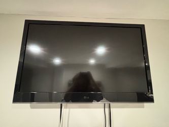 LG flatscreen tv