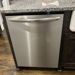 Frigidaire Gallery Dishwasher 