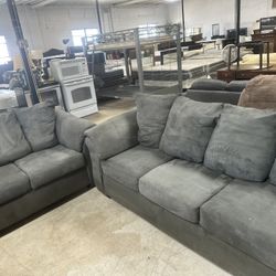 SOFA AND LOVESEAT FREE DELIVERY 🚚 