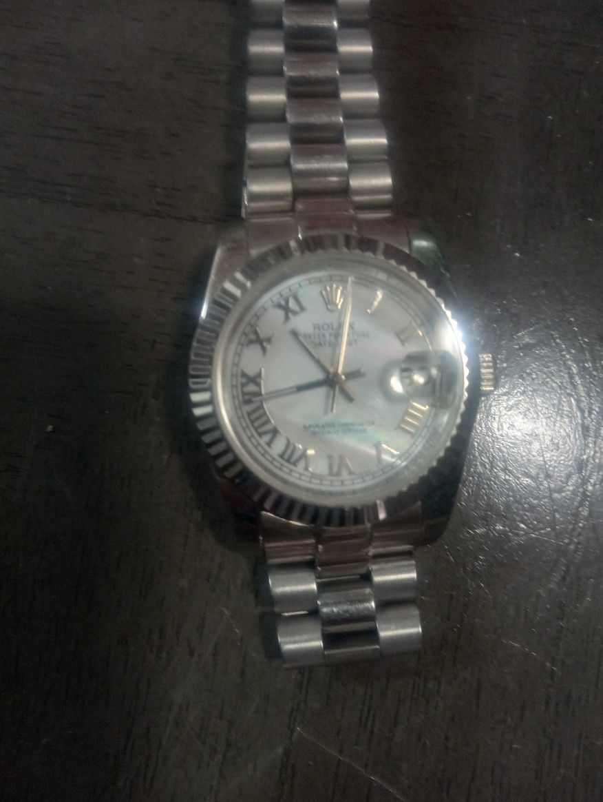 Rolex DateJust Priced To Sell Check It Out