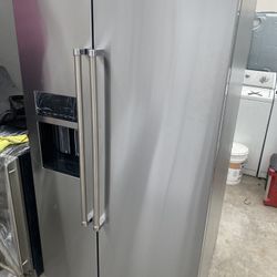 Kitchen Aid Side By Side Stainless Steel Refrigerator Counter Depth 