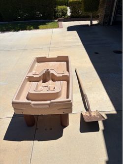 Sand/water table
