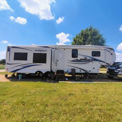 2011 heartland bighorn rv