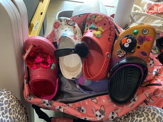 Theme Crocs