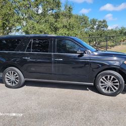 2018-2025 FORD EXPEDITION GENUINE RUBBER FLOOR MATS WITH 2ND ROW BENCH SEAT 