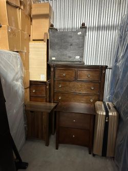 Chest, night table and dresser with nine drawers, everything the combo $350  but if you want them separated, we can also negotiate..