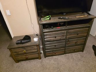 Bunkbed set with dresser and night stand