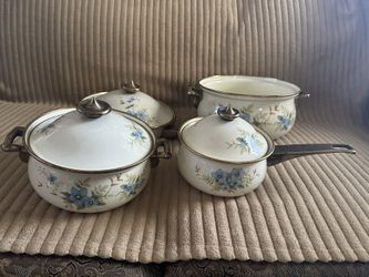 Mikasa Grande Chef UN704 DAY DREAMS Cookware Set Enamel and Brass 