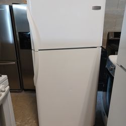 Frigidaire Refrigerator Top Freezer White 