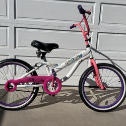 Huffy Girls Styling Bike w/helmet