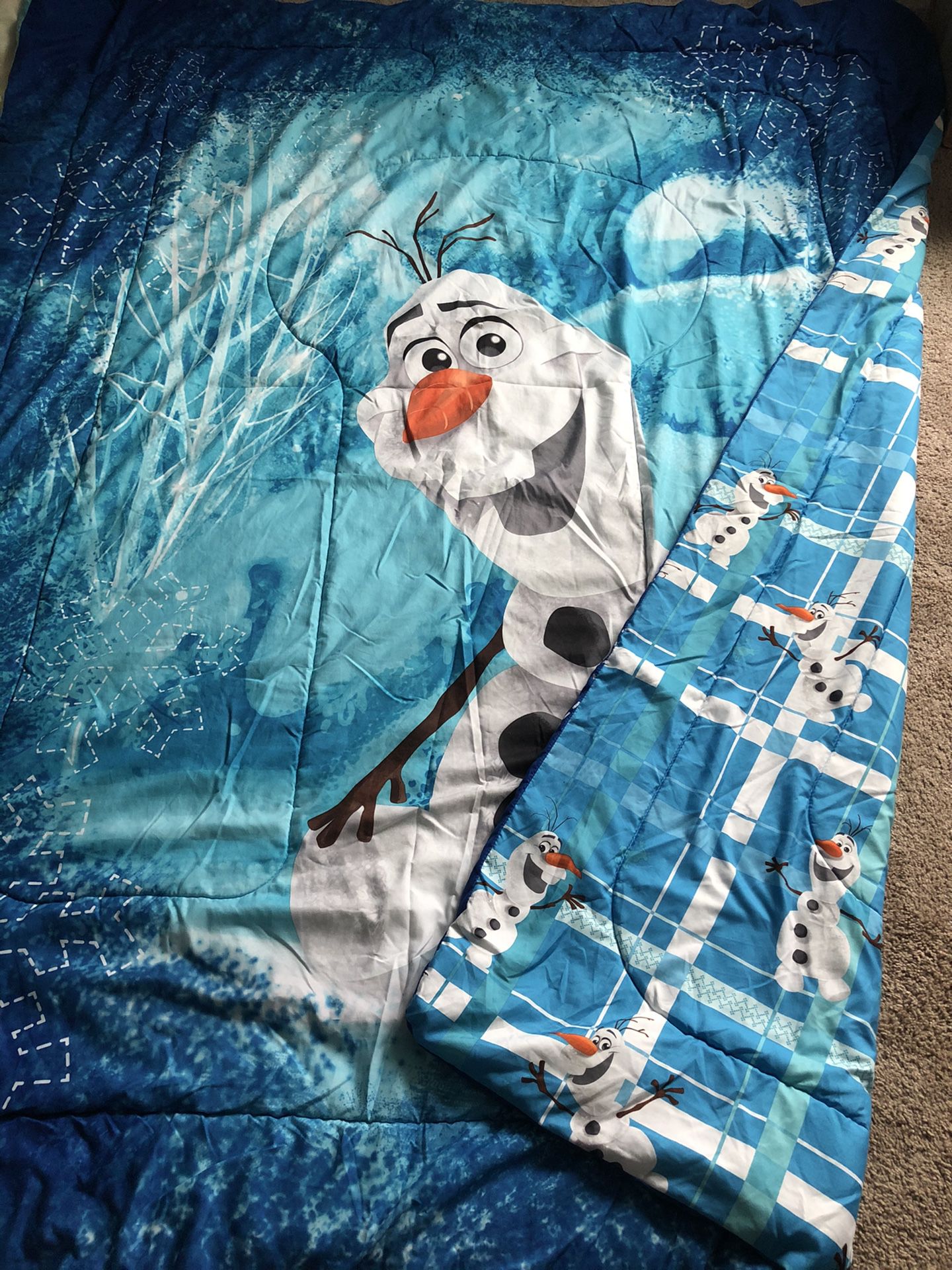 Official Disney Frozen “Olaf” Twin Size Reversible Comforter