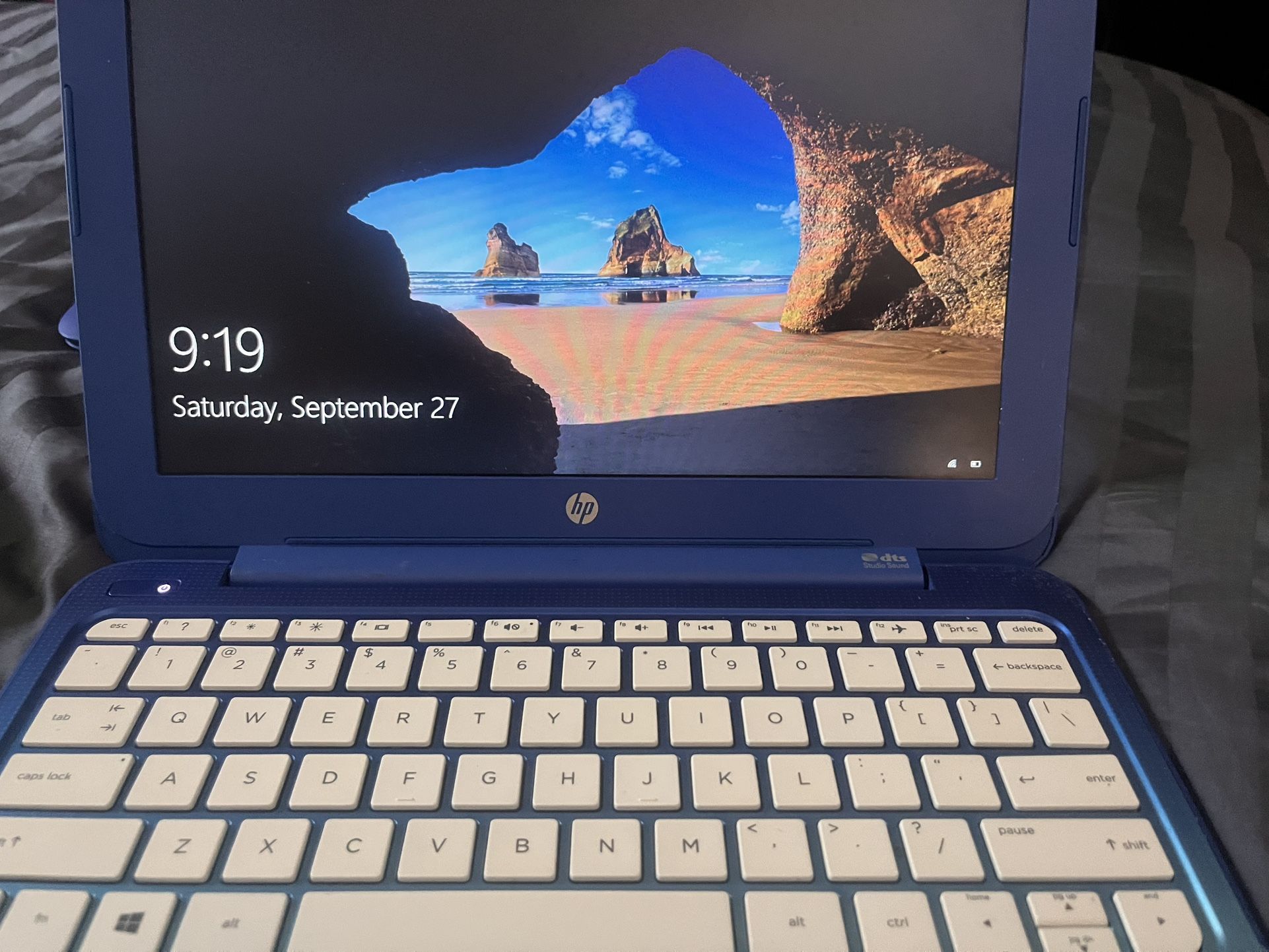 HP stream 11 inch windows 10