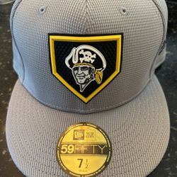 Pittsburg Pirates Hat New 7 1/2