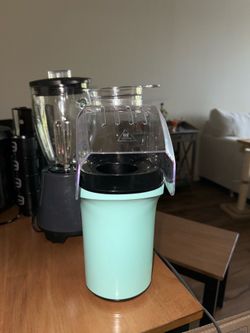 Popcorn maker