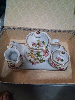 Winterling tea set.