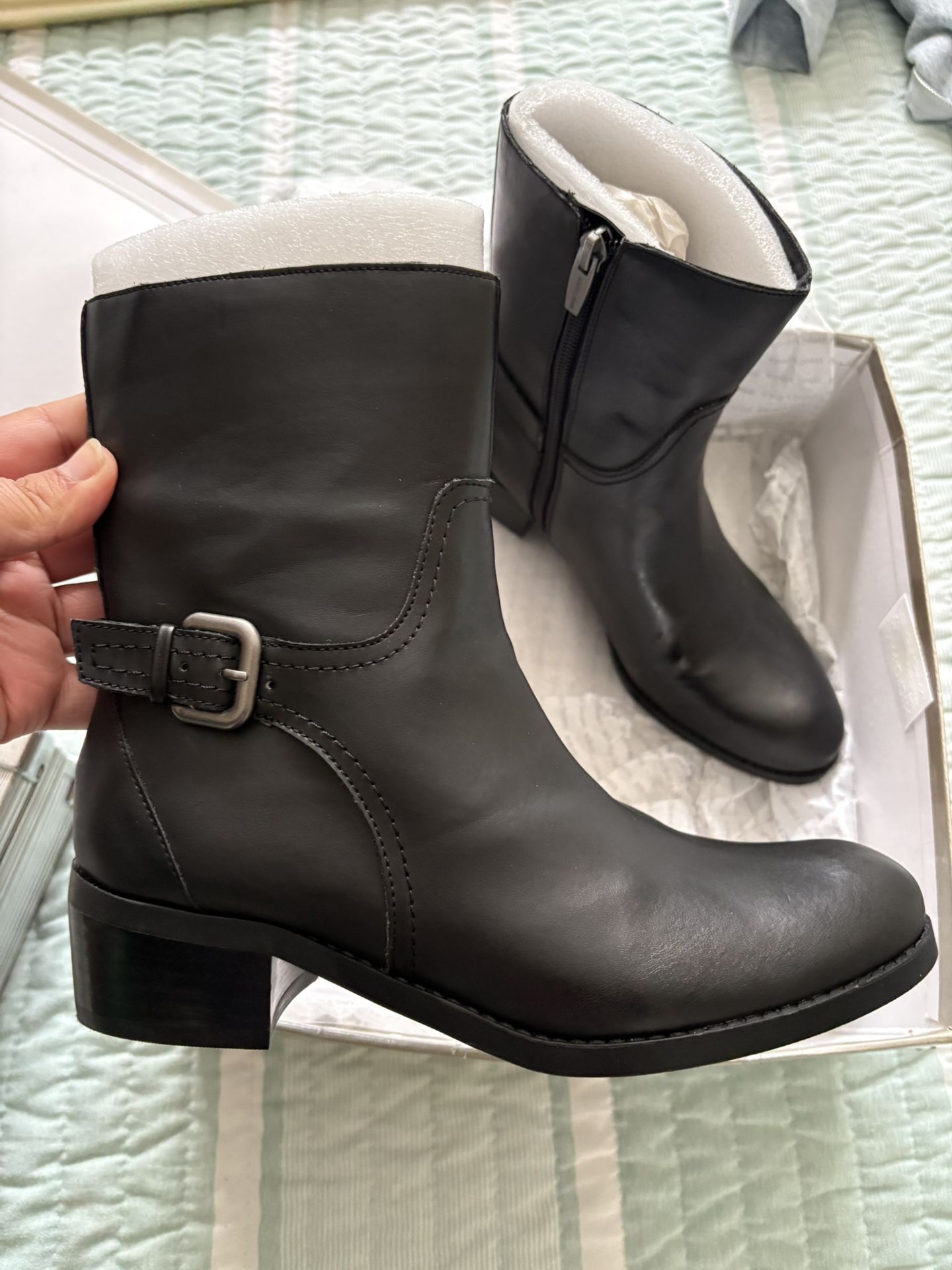 Black Boots