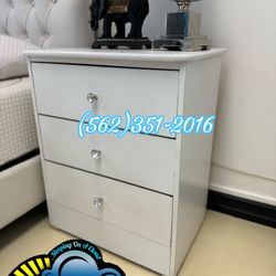White 3 Drawer Nightstand Diamond Knobs New 
