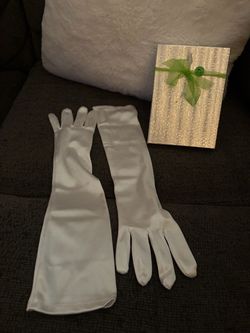 Silk gloves