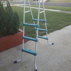 Pool Ladder