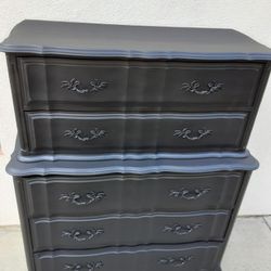 BEAUTIFUL LARGE FRENCH PROVINCIAL TALLBOY DRESSER CAN DELIVER LOCAL