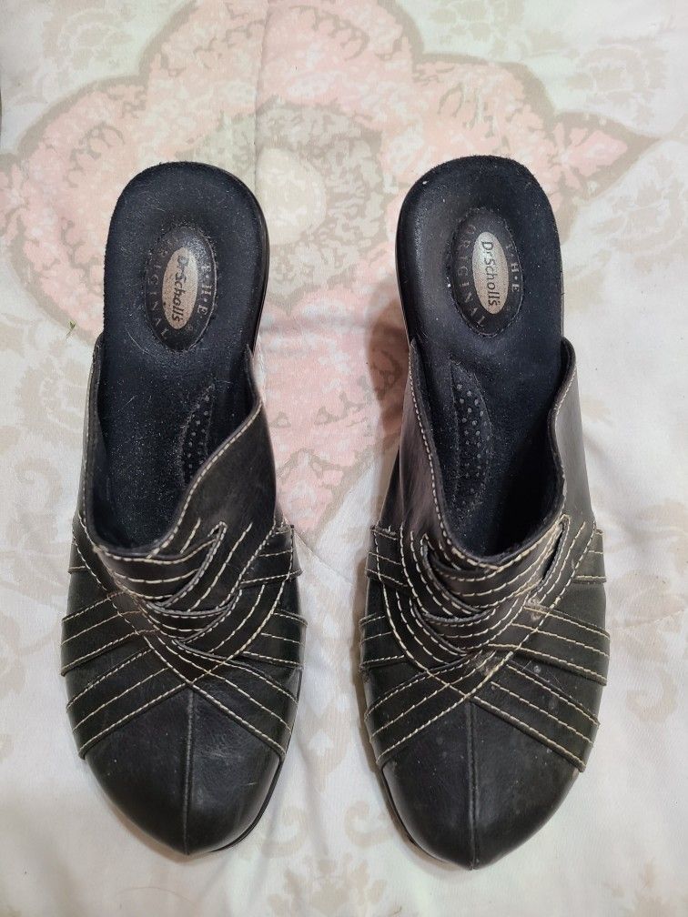 Dr. Scholl's Black Leather Clogs