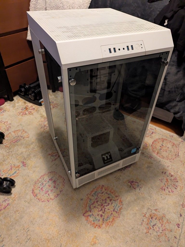 CPU Tower Thermaltake 900