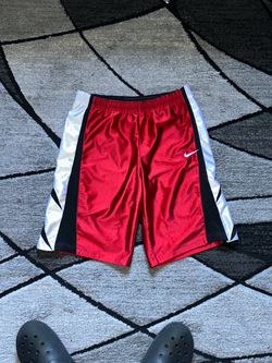 2000 nike red basketball shorts