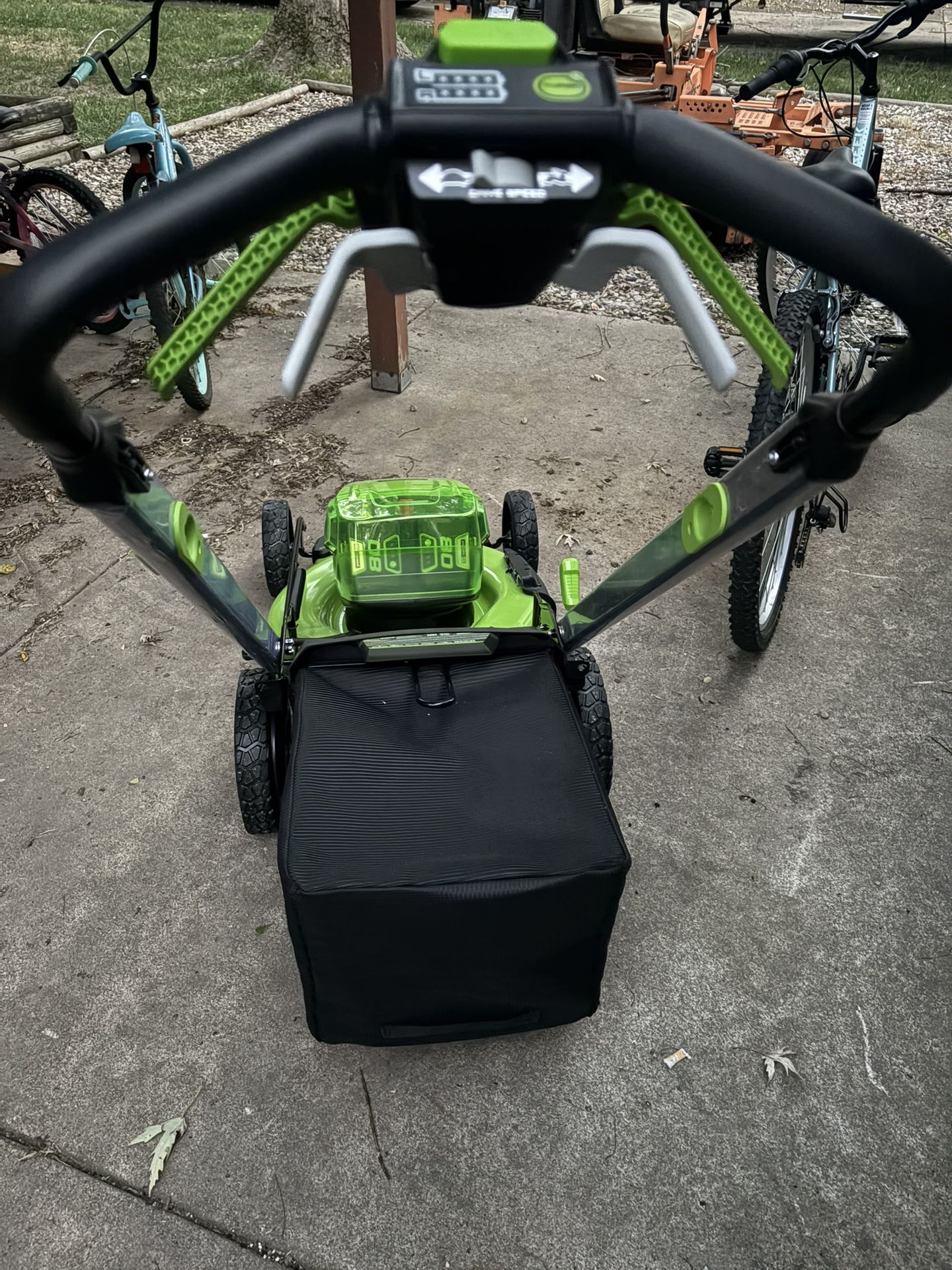 brand new Greenworks 80-volt, max 21-in Push Battery Walk Mower with (1) 4 Ah Battery & Charger Included